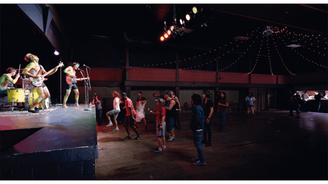Jeff Wall-small